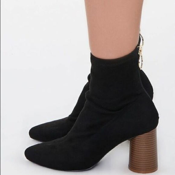 FOREVER 21 Block Heel Sock Black Booties Size 6 - Picture 12 of 13
